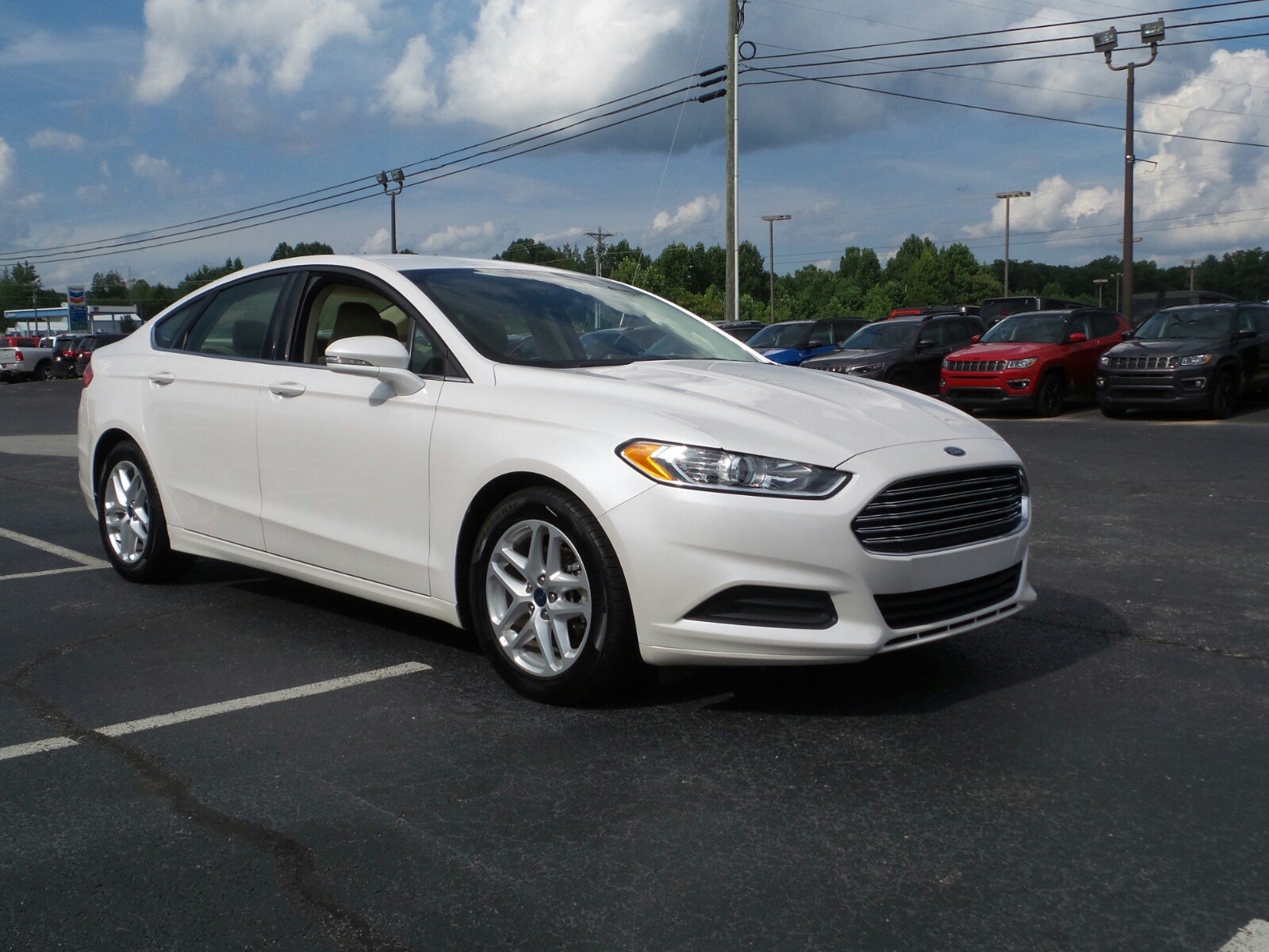 Pre Owned 2016 Ford Fusion Se Fwd 4dr Car